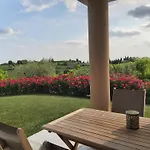 招待所 Poggio 3*